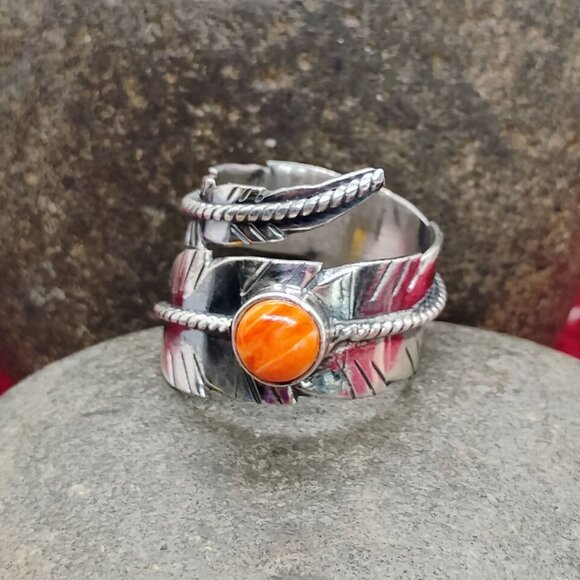 Signed MJ Sterling Silver Orange Spiny Oyster Shell Feather Adjustable Ring - Picture 2 of 8